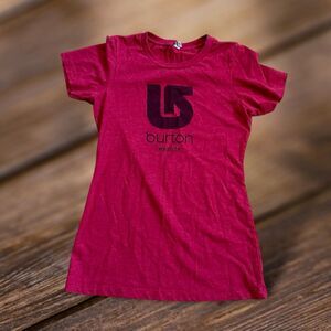 Burton Women’s Size Small Red Babydoll T-shirt Whistler Snowboard Logo